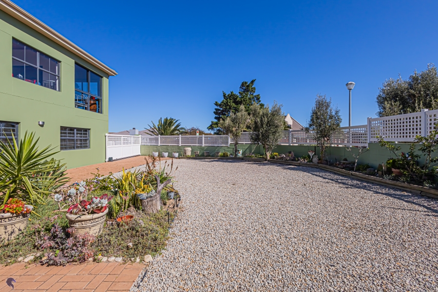 3 Bedroom Property for Sale in Country Club Western Cape